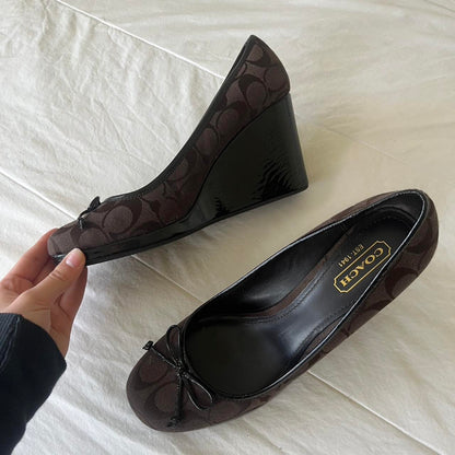 Vintage Monogram Iyana Heels